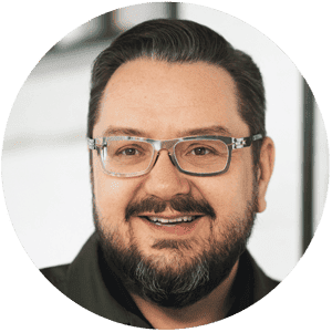 Daniel Pieper Geschäftsführer der Second Elements GmbH & Co. KG Daniel Pieper Geschäftsführer der Second Elements GmbH & Co. KG