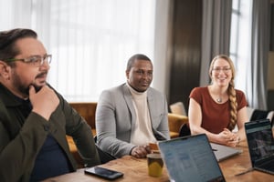 Stabile Positionierung durch das Second Elements Team – SEO und SEA für nachhaltigen Erfolg.